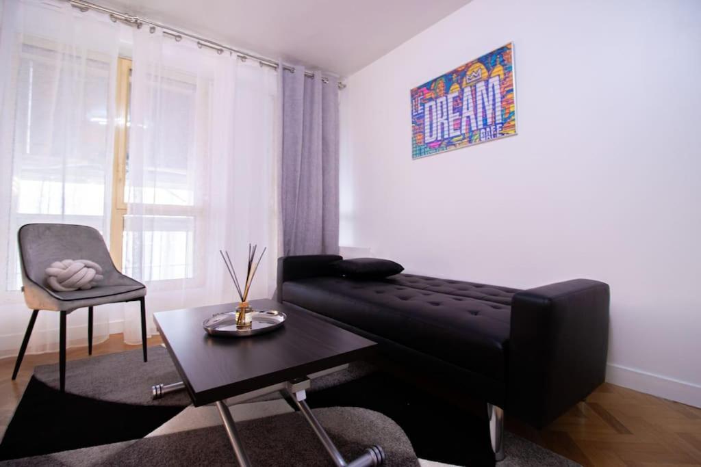 Appartement Renove Et Central Bastille/marais Parijs